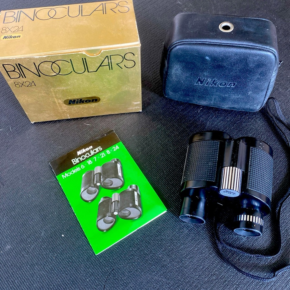 Vintage Nikon Look Binoculars 8x24 7° W/ Case & Box Japan W/ Original Paperwork